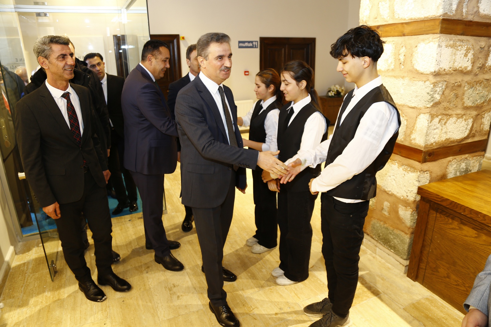 Gümüşhane’nin yöresel lezzetleri tarihi konakta yaşatılacak 17