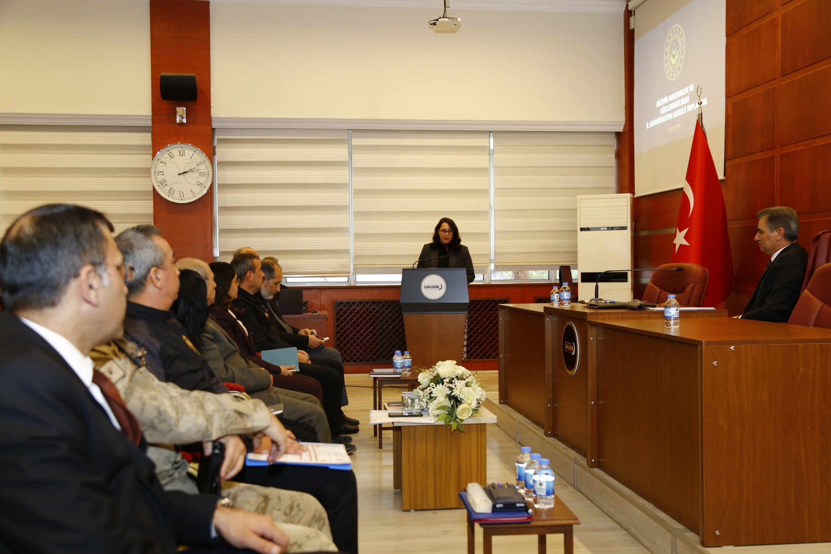 Vali Baruş: Aile yapısı güçlü olmayan toplum ayakta kalamaz 11