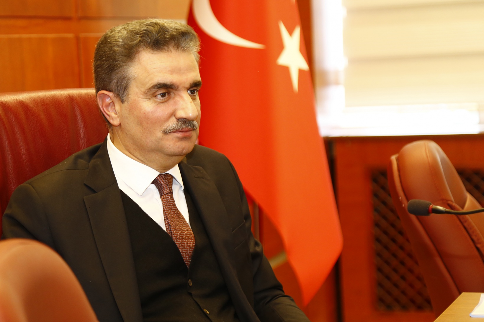 Vali Baruş: Aile yapısı güçlü olmayan toplum ayakta kalamaz 5