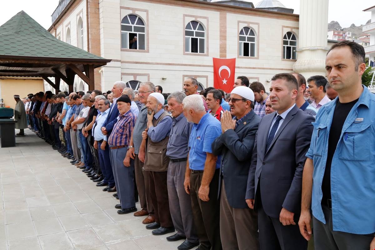 Köse son yolculuğuna uğurlandı 3