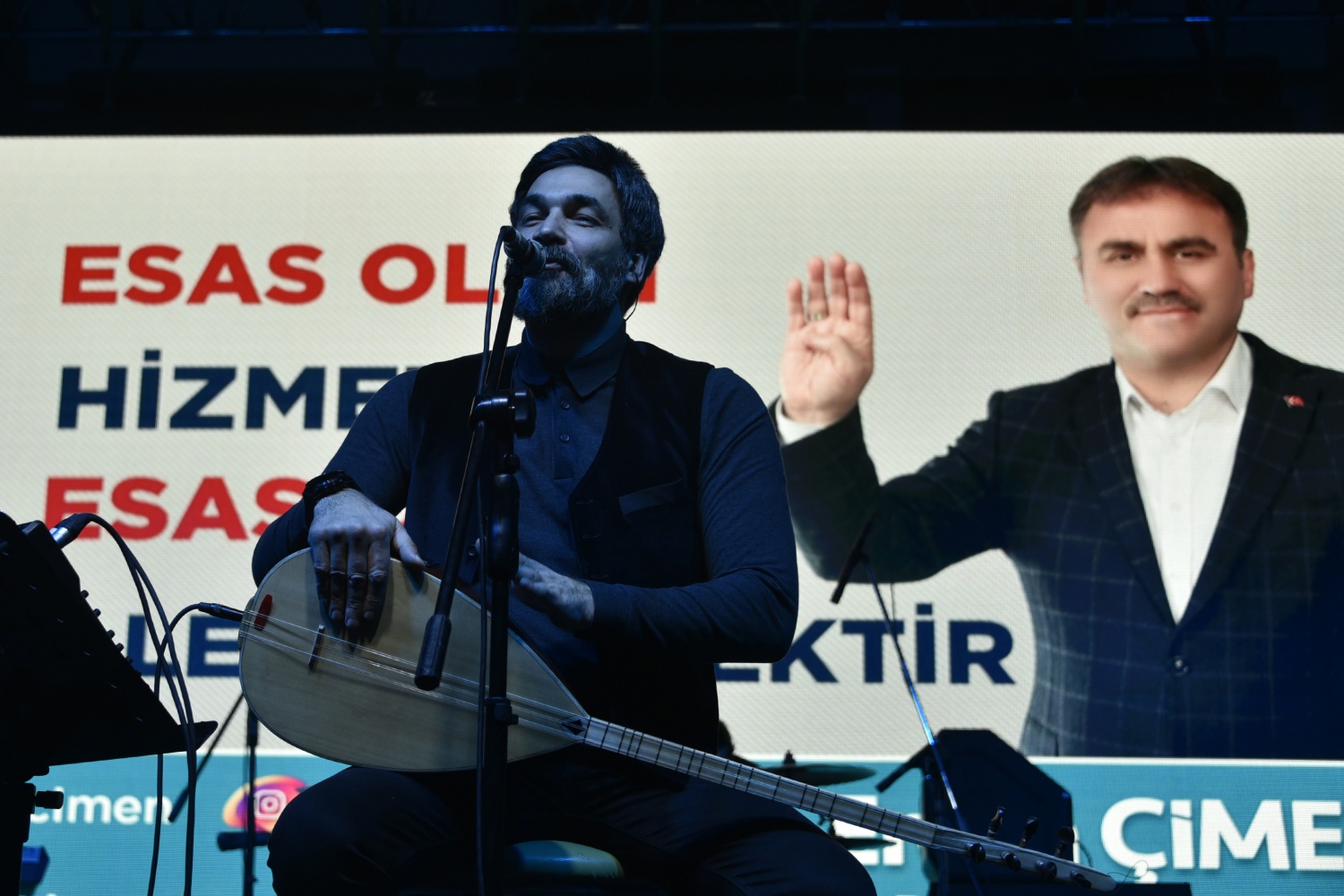 Uğur Işılak Gümüşhane’de sevenleriyle buluştu 1