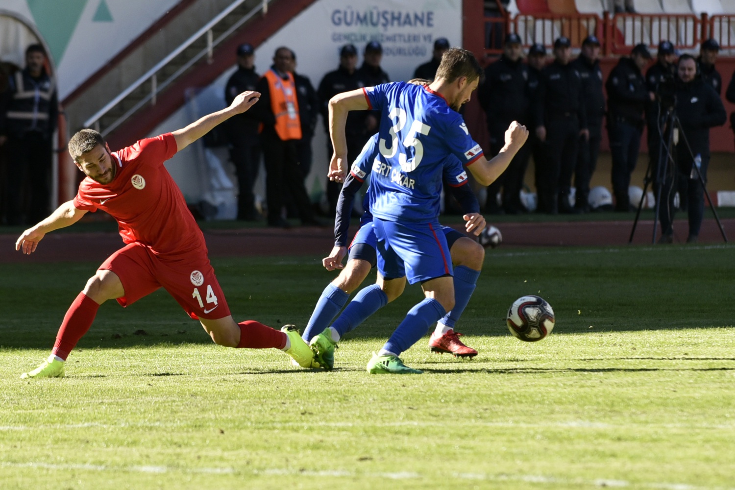 Gümüş, sonradan açıldı: 2-2 3