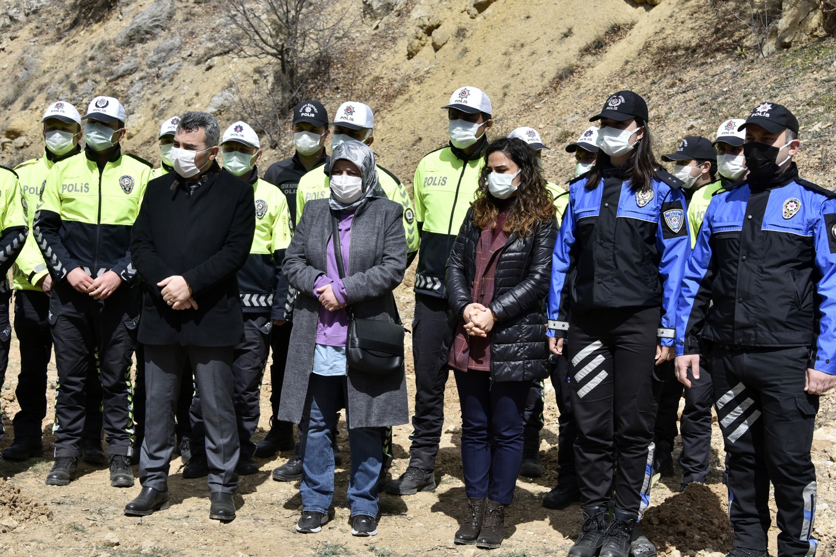 Gümüşhane’de Polis Haftası kapsamında fidan dikildi, lokma dağıtıldı 6