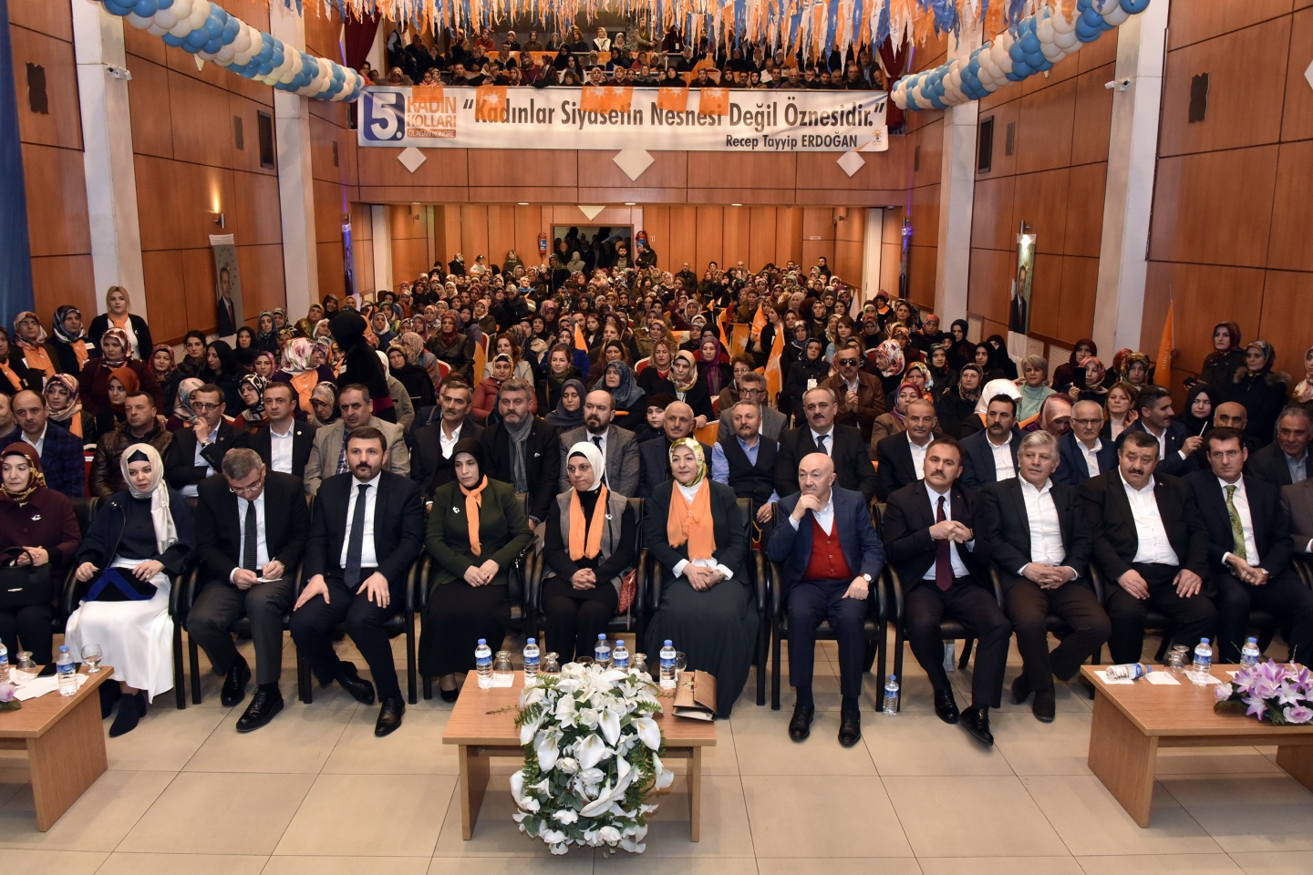 AK Parti Kadın Kollarında Münire Şeyhoğlu dönemi 9