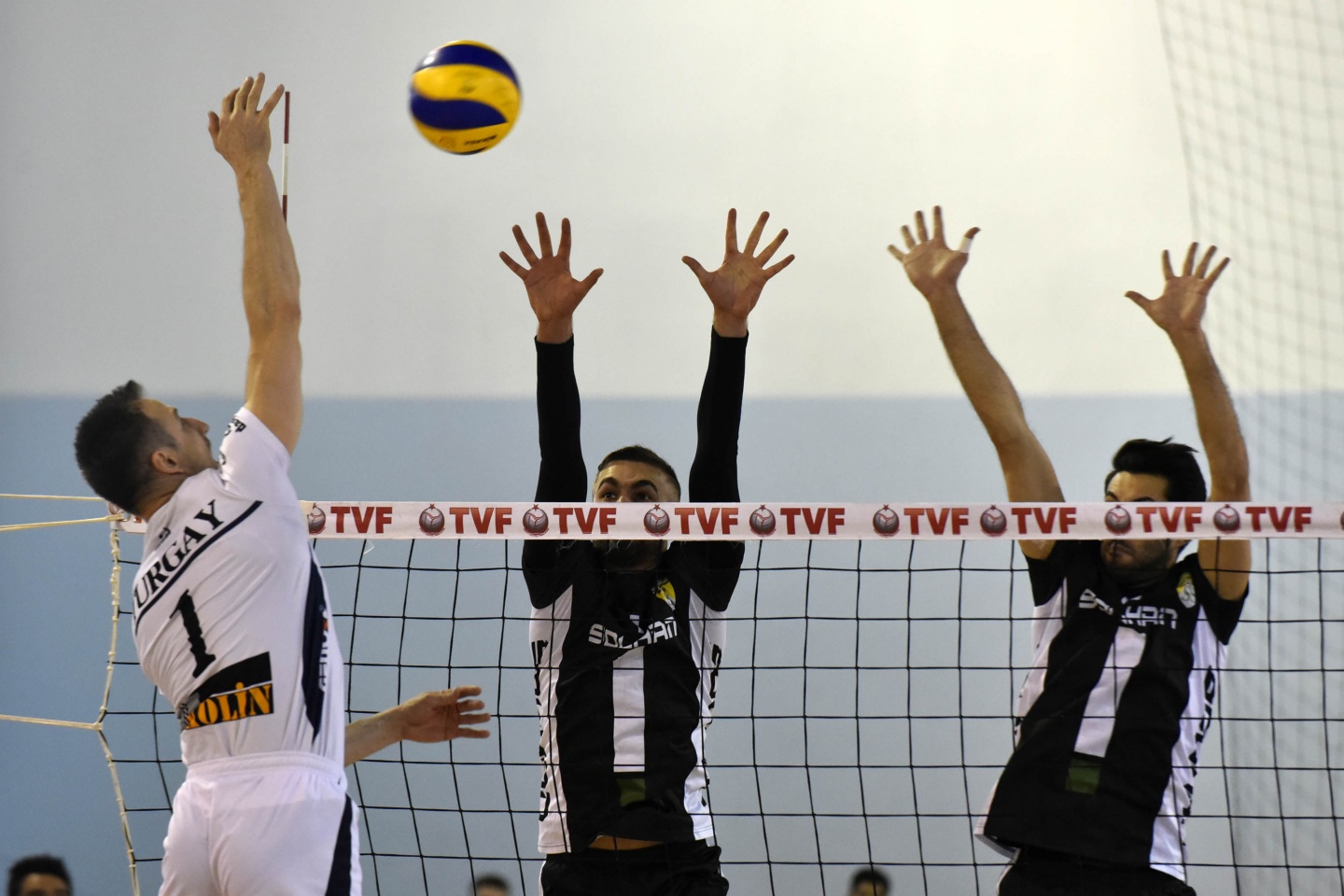 Torul ligi lider bitirdi: 3-0 29