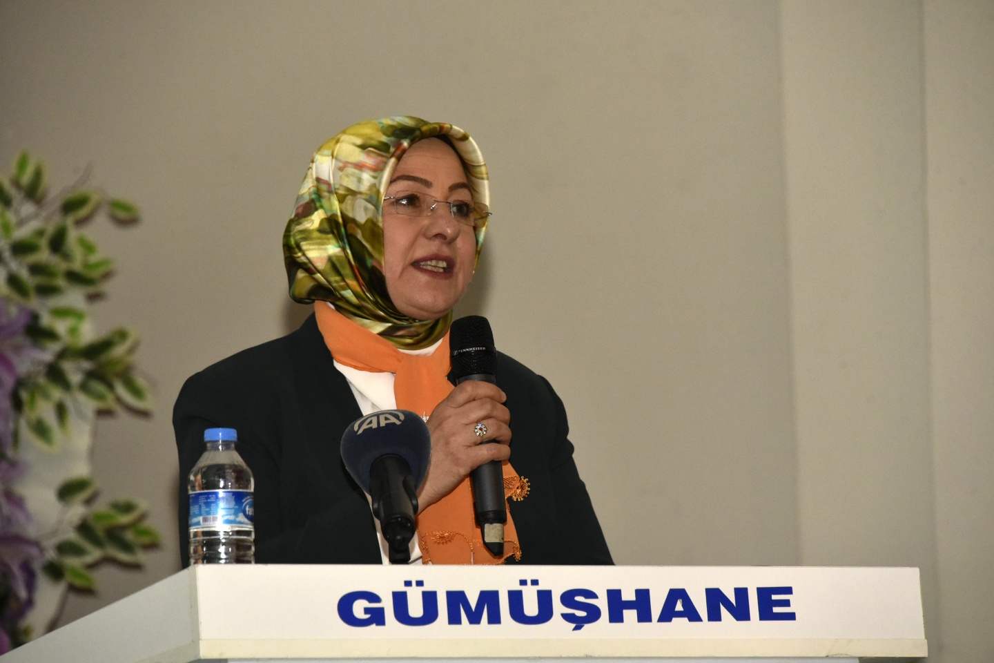 AK Parti Kadın Kollarında Münire Şeyhoğlu dönemi 10