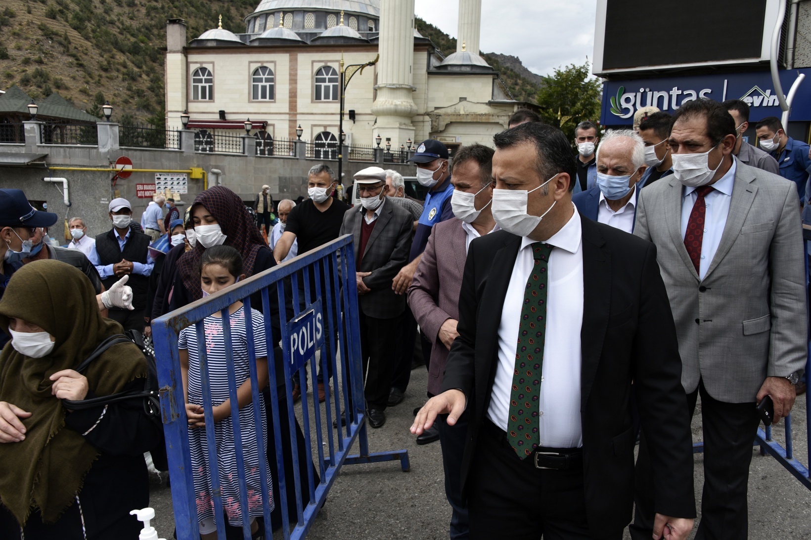 Gümüşhane’de koronavirüs denetimleri devam ediyor 13