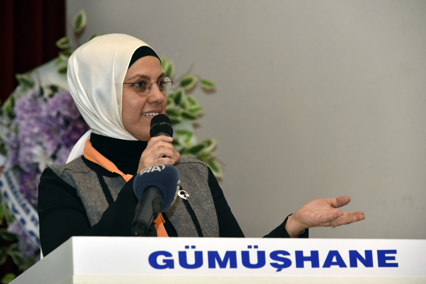 AK Parti Kadın Kollarında Münire Şeyhoğlu dönemi 27