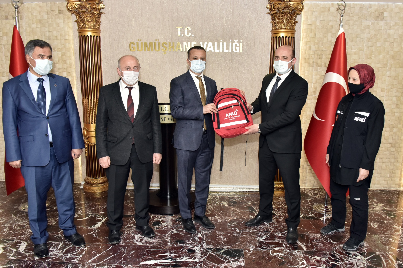 Gümüşhane’de okullara afet çantası dağıtıldı 11