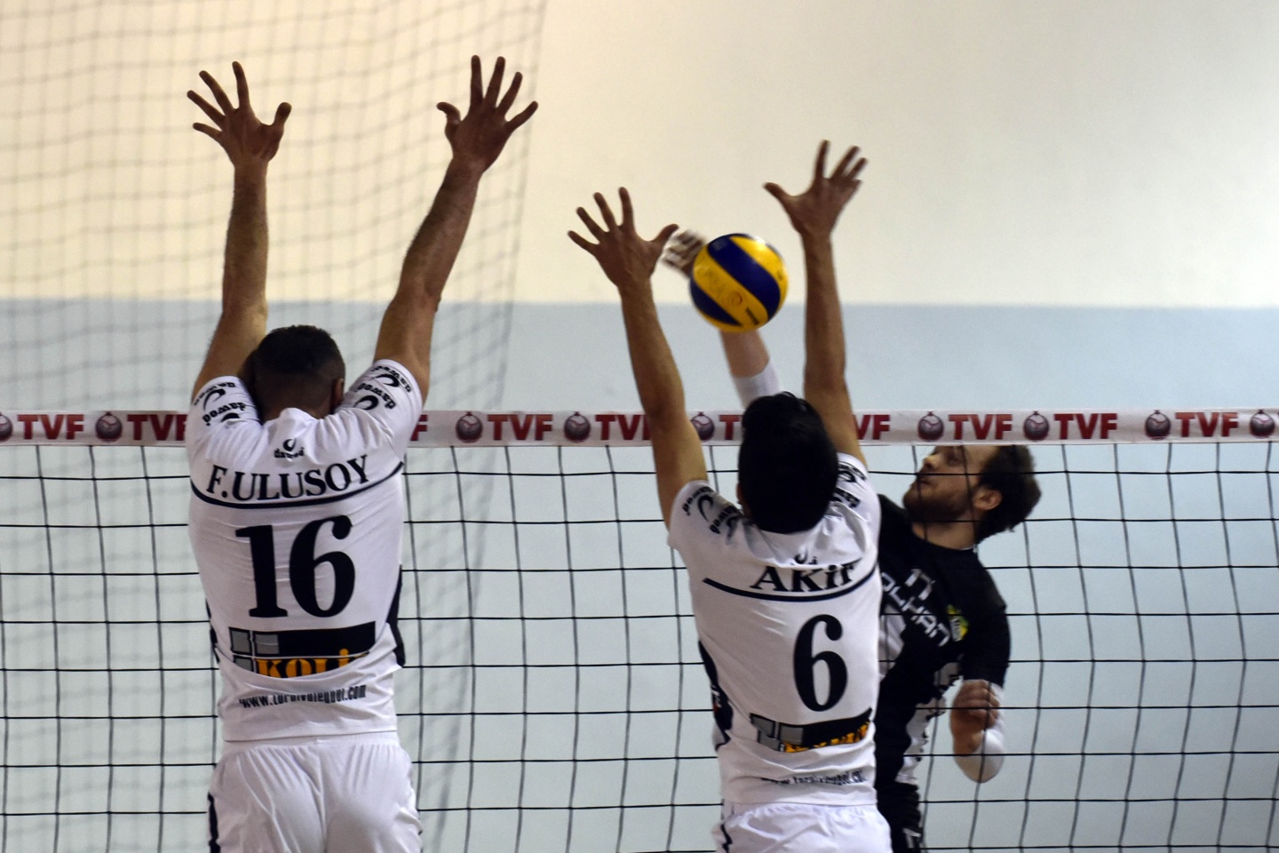 Torul ligi lider bitirdi: 3-0 8