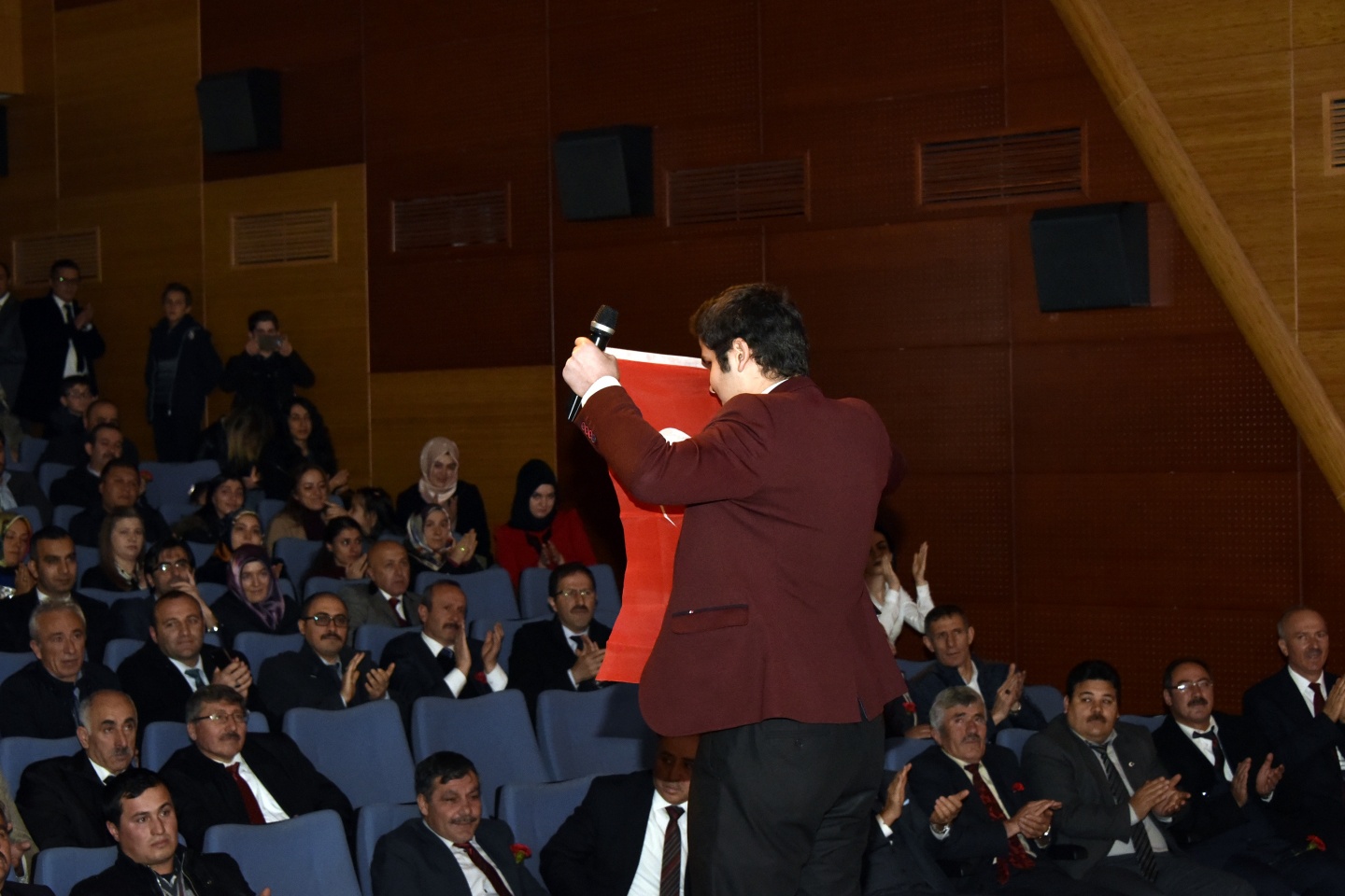 Gümüşhane’de 24 Kasım Öğretmenler Günü kutlandı 25