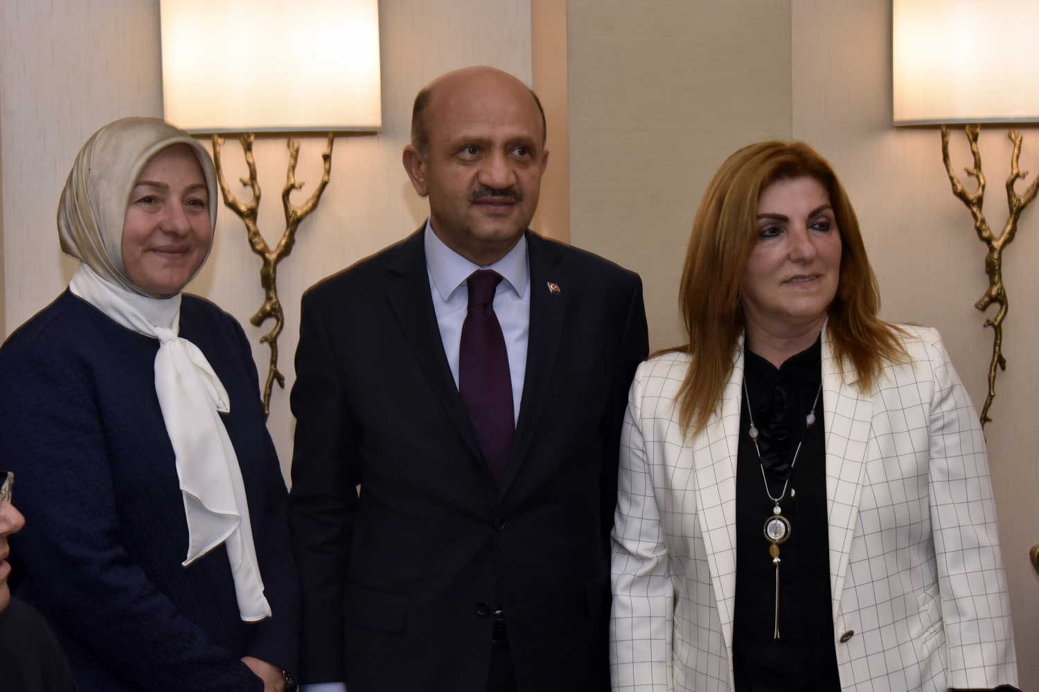 'Yıkacağız, yaptırmayacağız diyenlere inat Salyazı Havalimanının temelini haftaya Başbakanımızla birlikte atacağız' 2