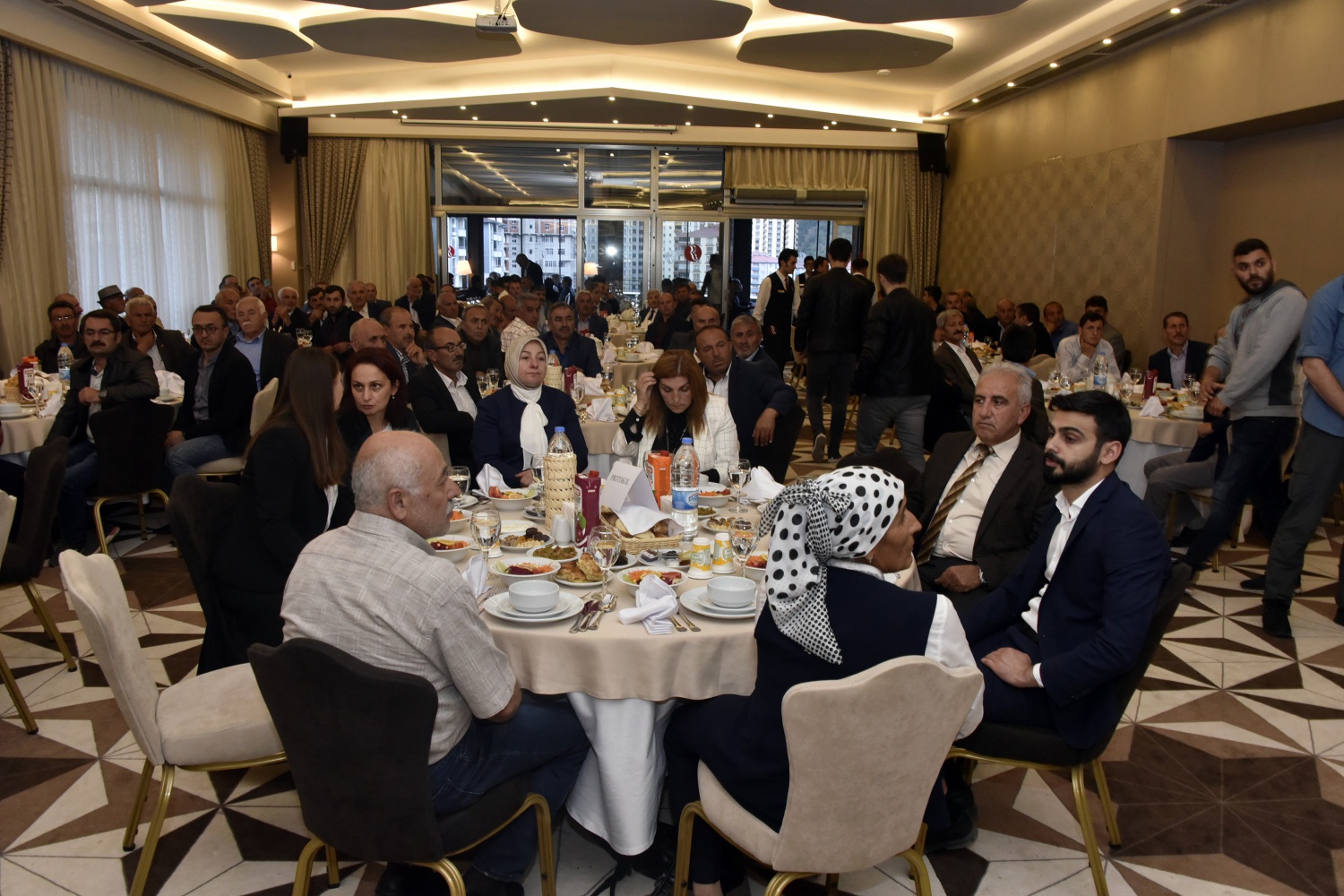 'Yıkacağız, yaptırmayacağız diyenlere inat Salyazı Havalimanının temelini haftaya Başbakanımızla birlikte atacağız' 4