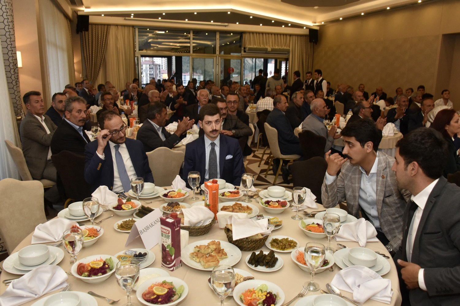 'Yıkacağız, yaptırmayacağız diyenlere inat Salyazı Havalimanının temelini haftaya Başbakanımızla birlikte atacağız' 8