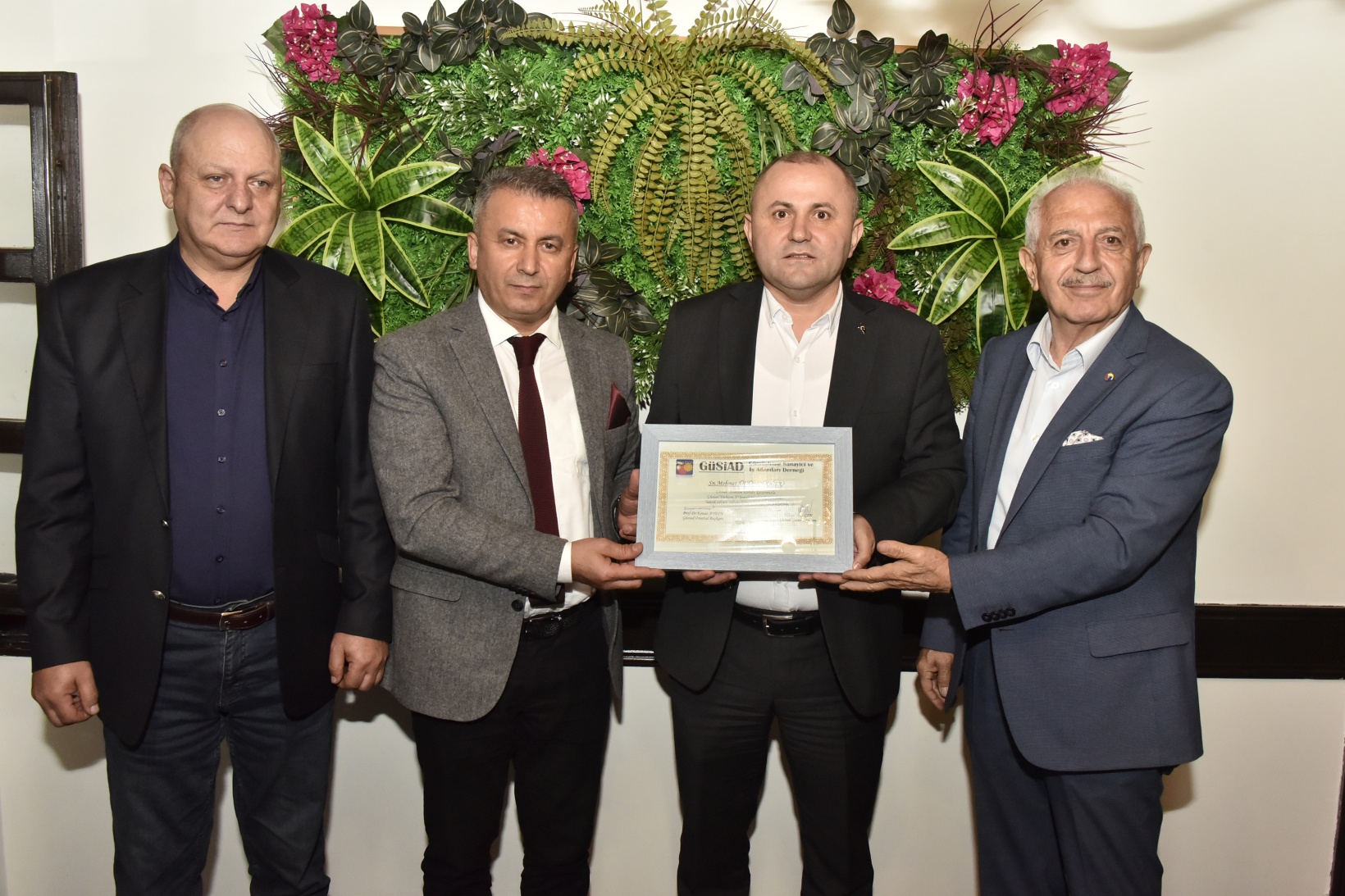 GÜSİAD’dan istişare toplantısı 1