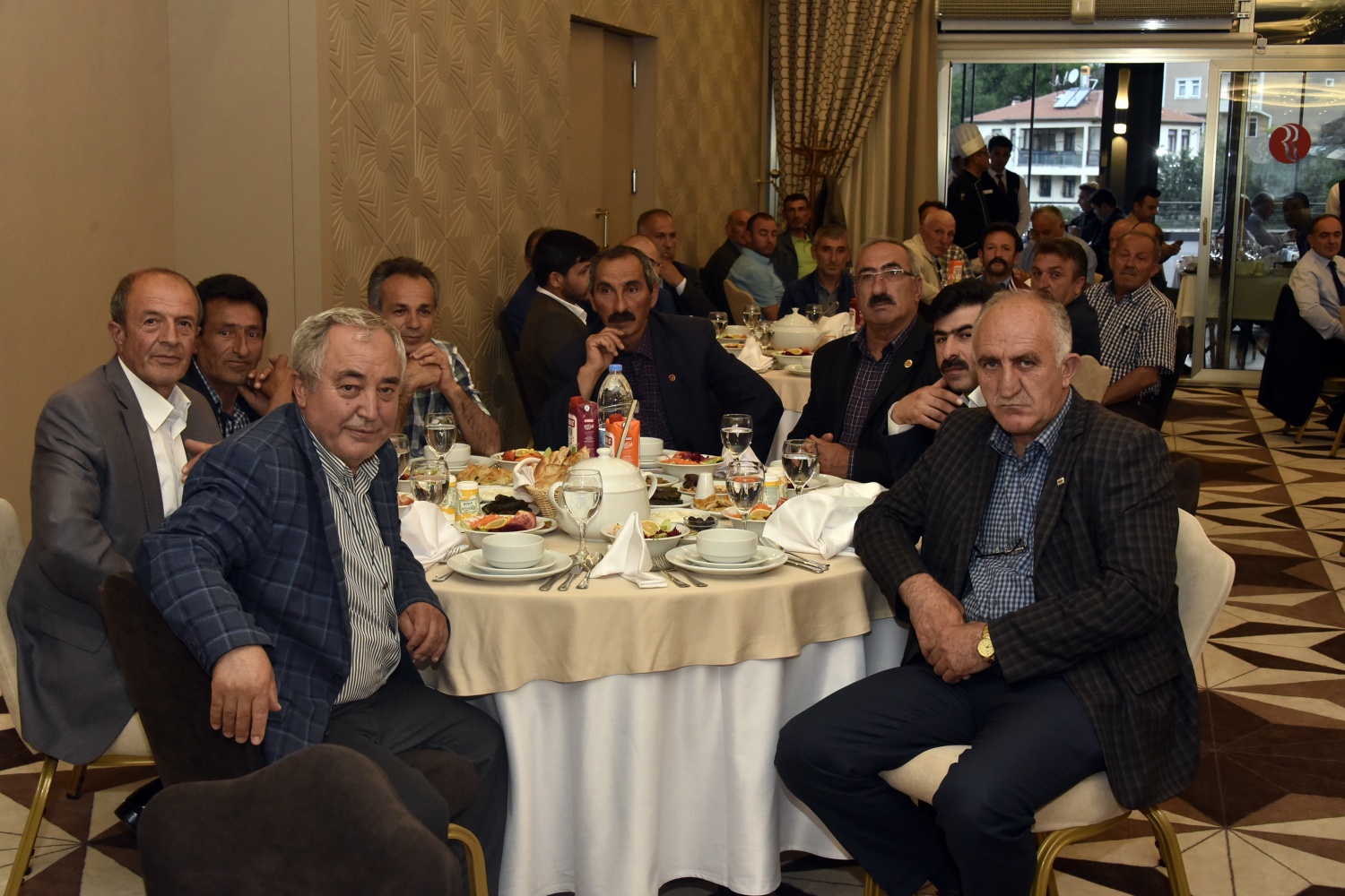 'Yıkacağız, yaptırmayacağız diyenlere inat Salyazı Havalimanının temelini haftaya Başbakanımızla birlikte atacağız' 9