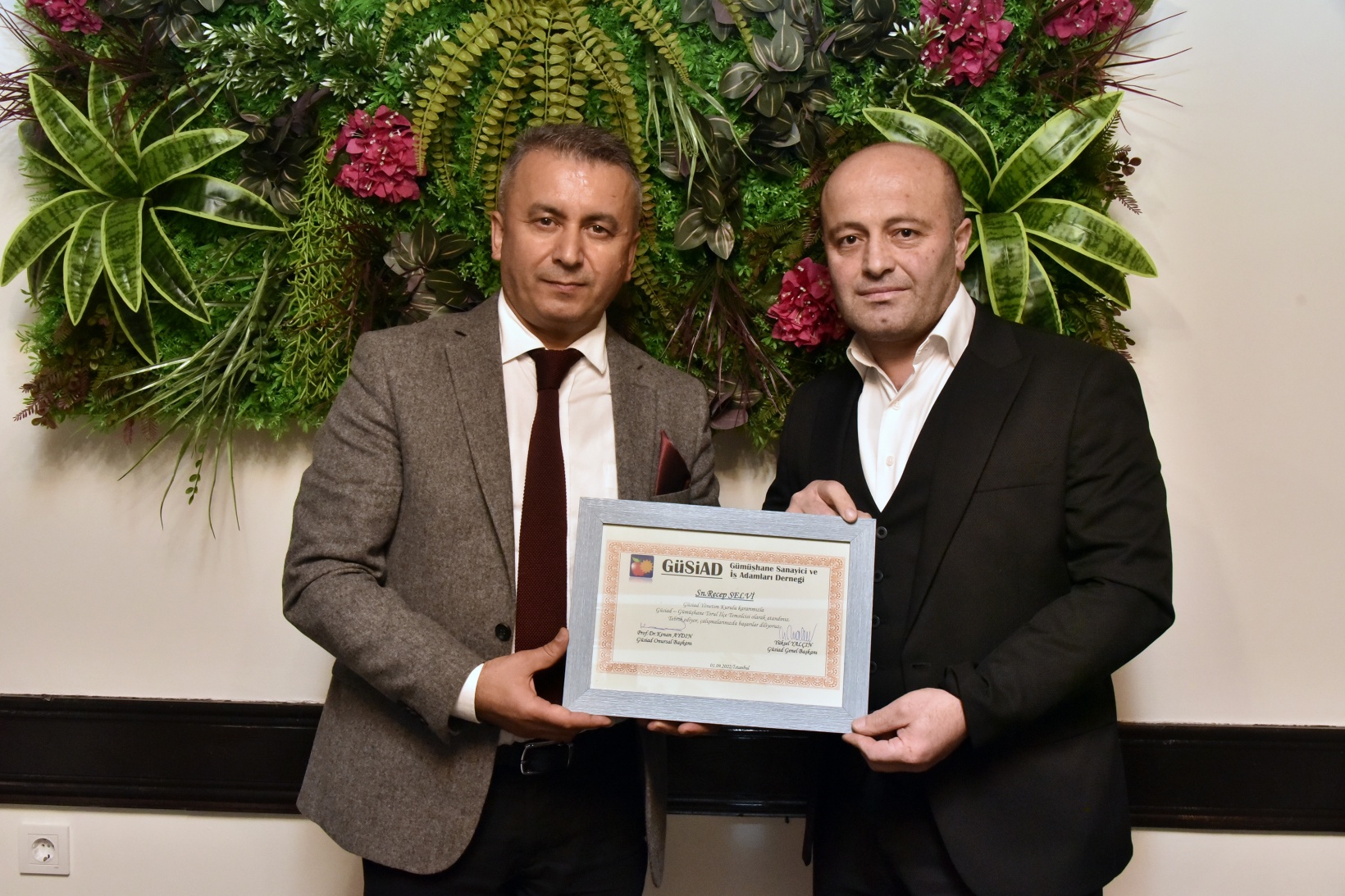 GÜSİAD’dan istişare toplantısı 10