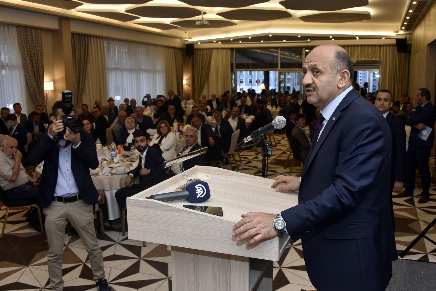 'Yıkacağız, yaptırmayacağız diyenlere inat Salyazı Havalimanının temelini haftaya Başbakanımızla birlikte atacağız' 11