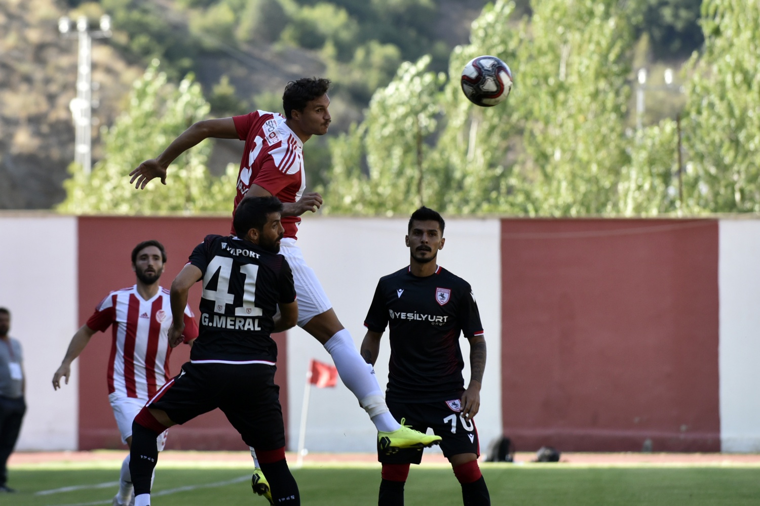 Gümüş kötü başladı: 0-2 21