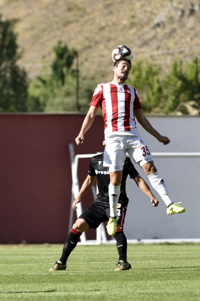 Gümüş kötü başladı: 0-2 12