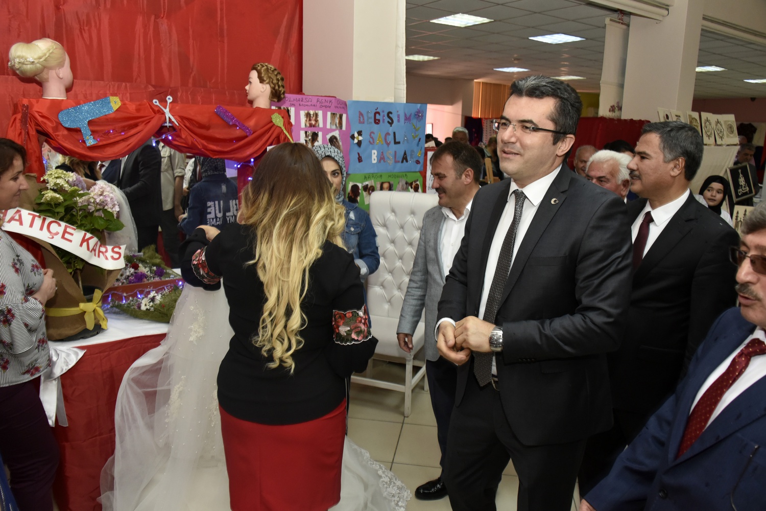 Gümüşhane Halk Eğitimi Merkezinden yılsonu sergisi 8