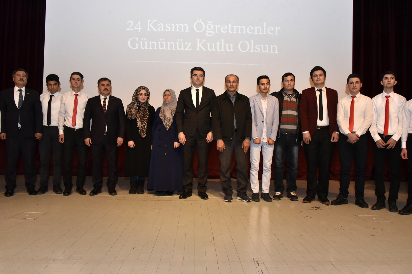 Gümüşhane’de 24 Kasım Öğretmenler Günü kutlandı 31