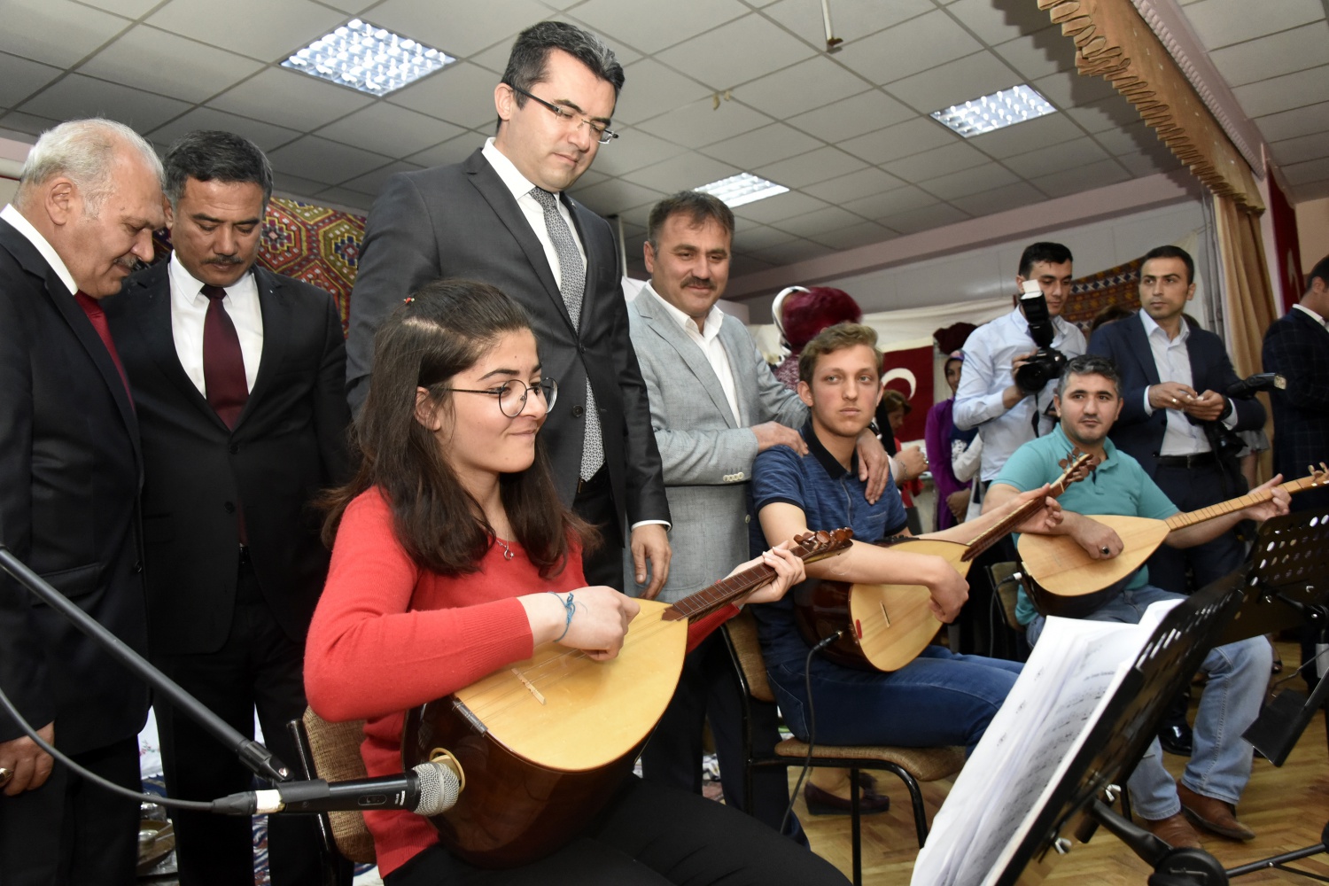 Gümüşhane Halk Eğitimi Merkezinden yılsonu sergisi 17