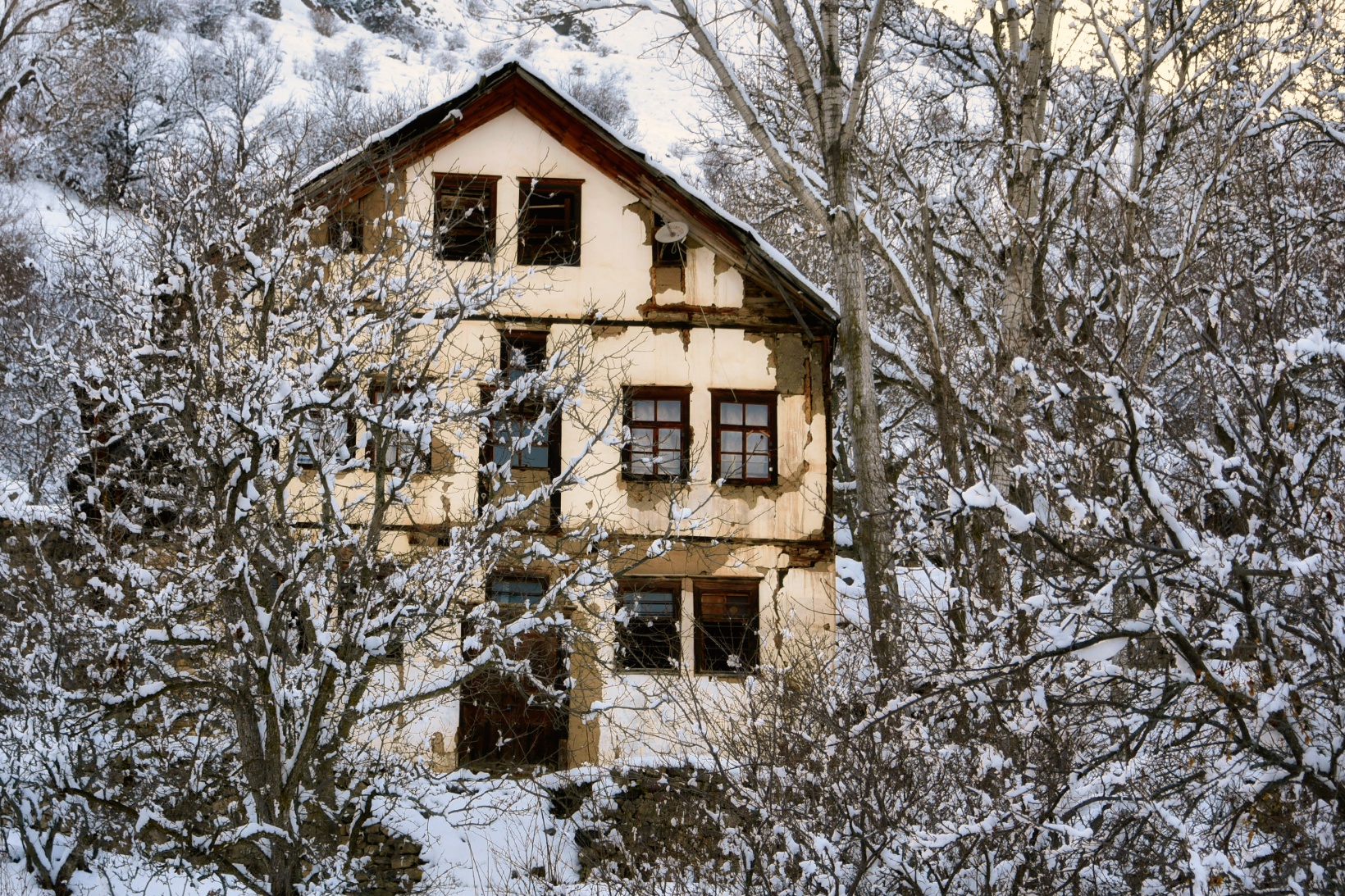 Tarihi kentte kış güzelliği 11
