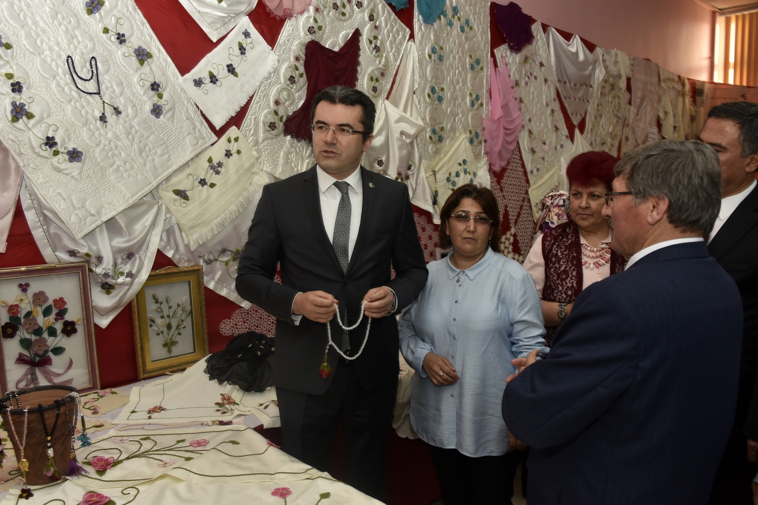 Gümüşhane Halk Eğitimi Merkezinden yılsonu sergisi 25