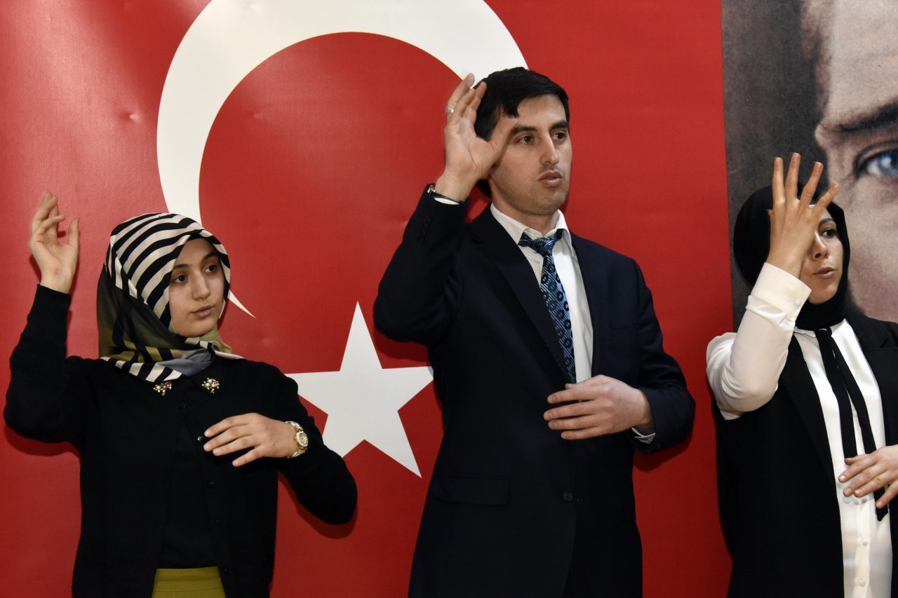 Gümüşhane’de İşaret Dili Kursu Sertifika Töreni Yapıldı 2