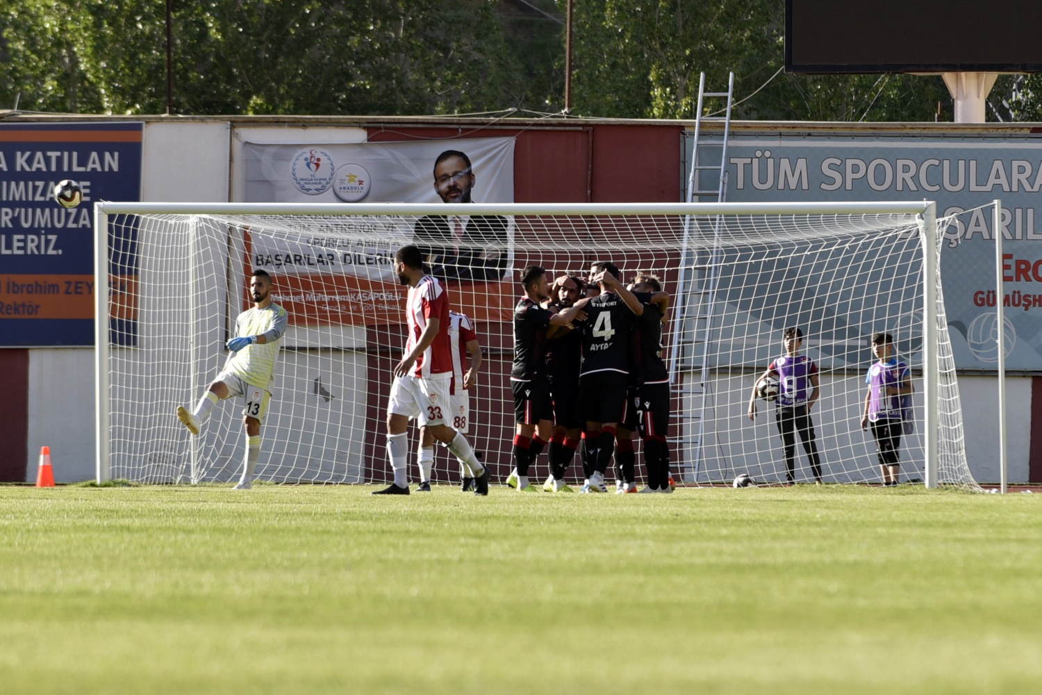 Gümüş kötü başladı: 0-2 51