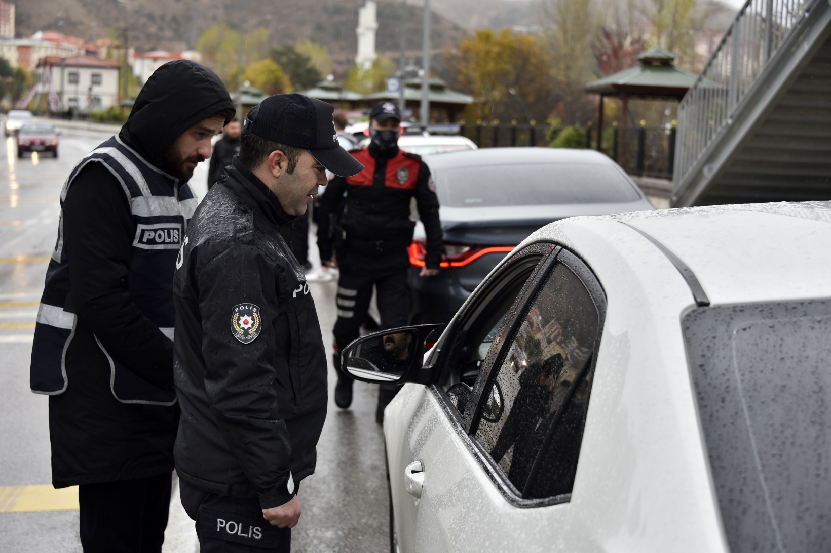 Gümüşhane Emniyetinin asayiş uygulamaları devam ediyor 19