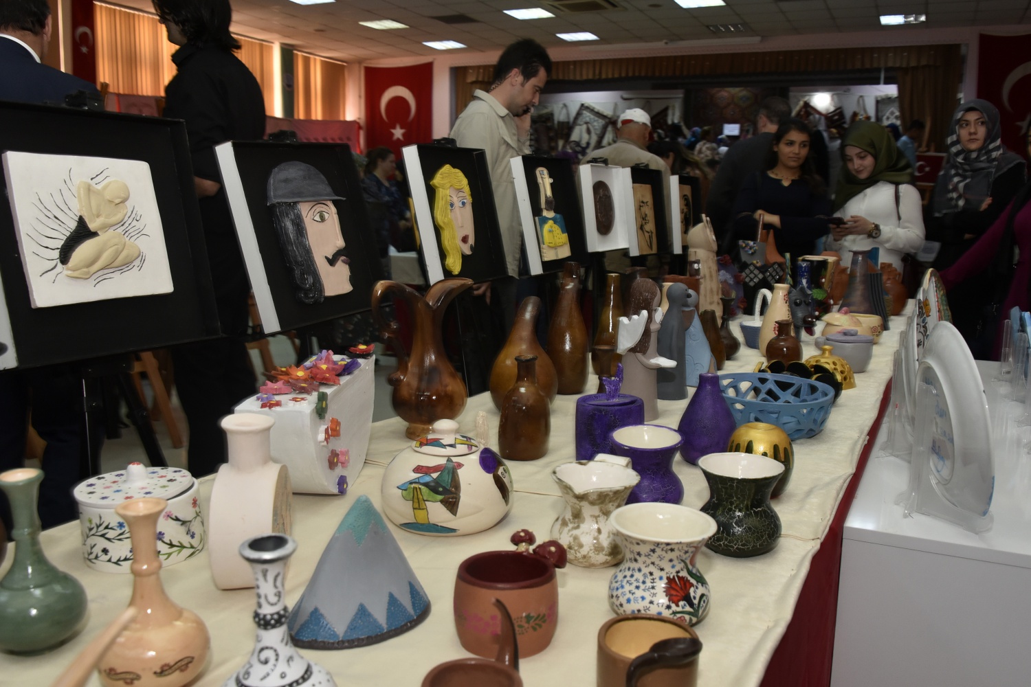 Gümüşhane Halk Eğitimi Merkezinden yılsonu sergisi 32