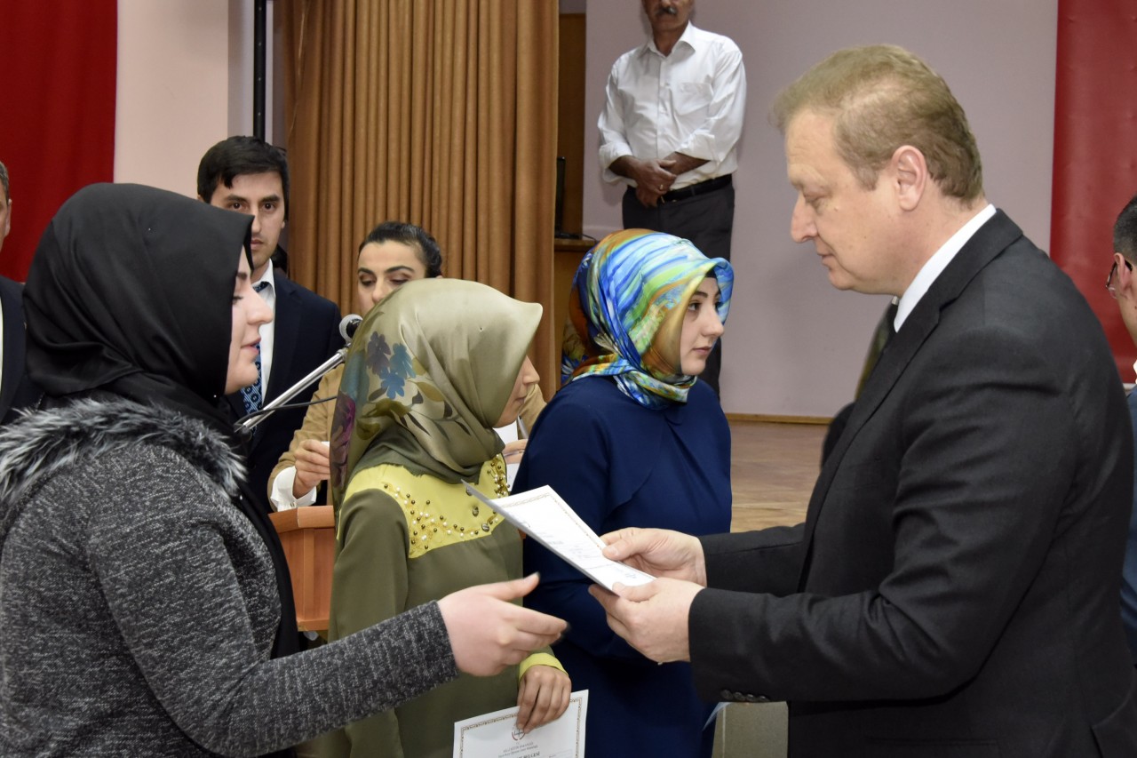 Gümüşhane’de İşaret Dili Kursu Sertifika Töreni Yapıldı 9