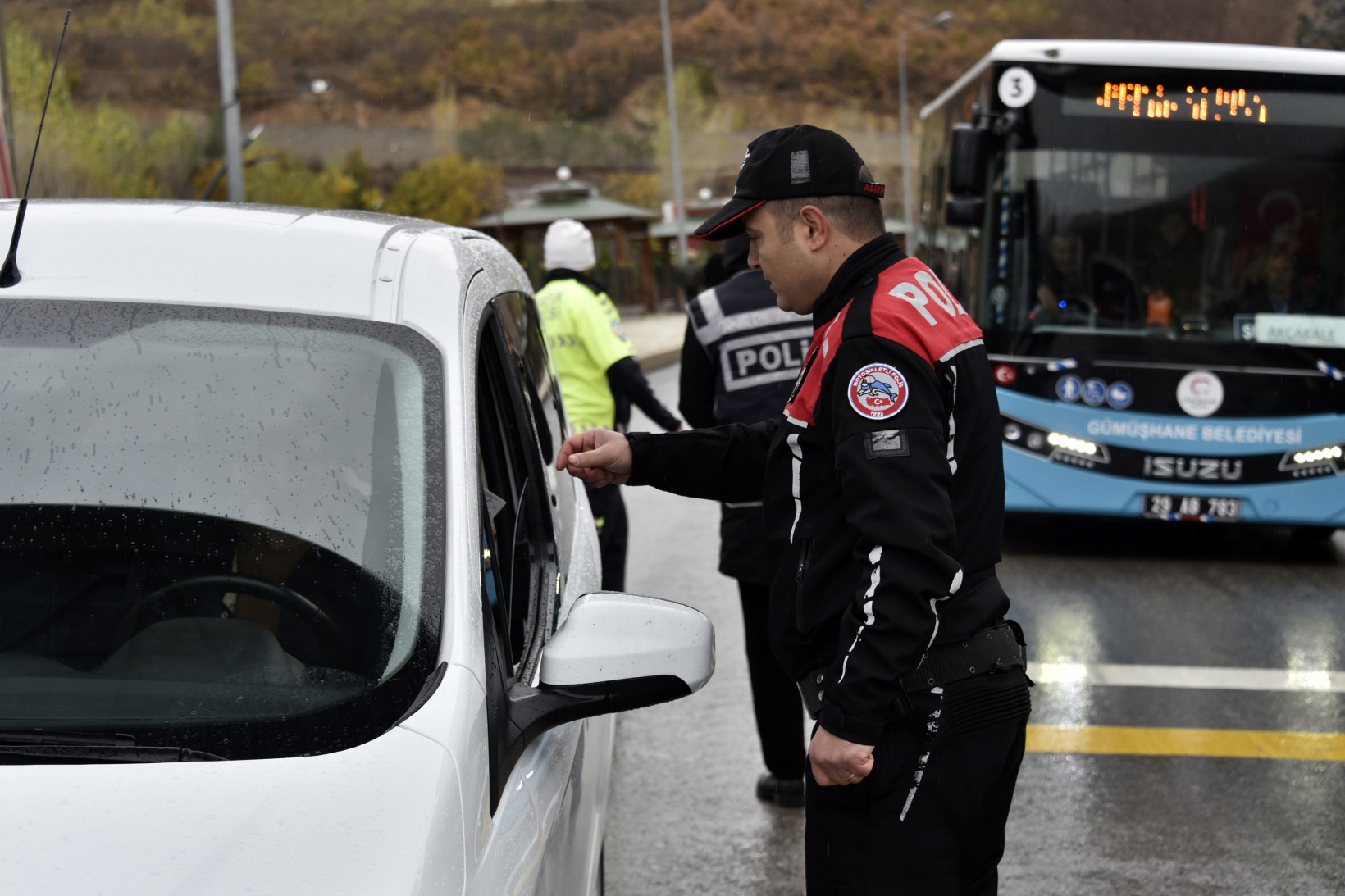 Gümüşhane Emniyetinin asayiş uygulamaları devam ediyor 2