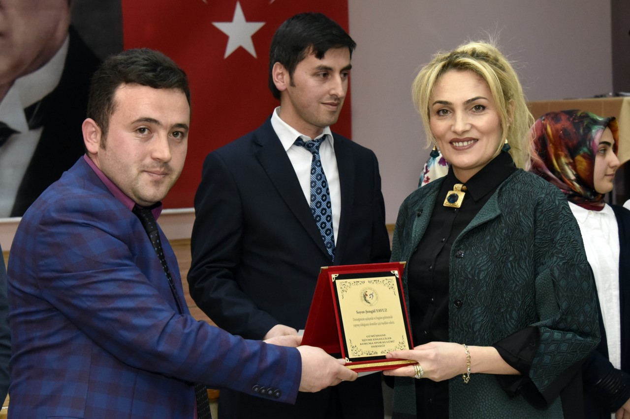 Gümüşhane’de İşaret Dili Kursu Sertifika Töreni Yapıldı 13