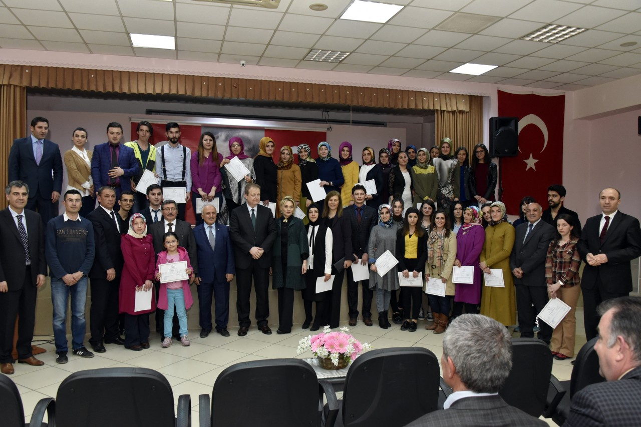 Gümüşhane’de İşaret Dili Kursu Sertifika Töreni Yapıldı 14