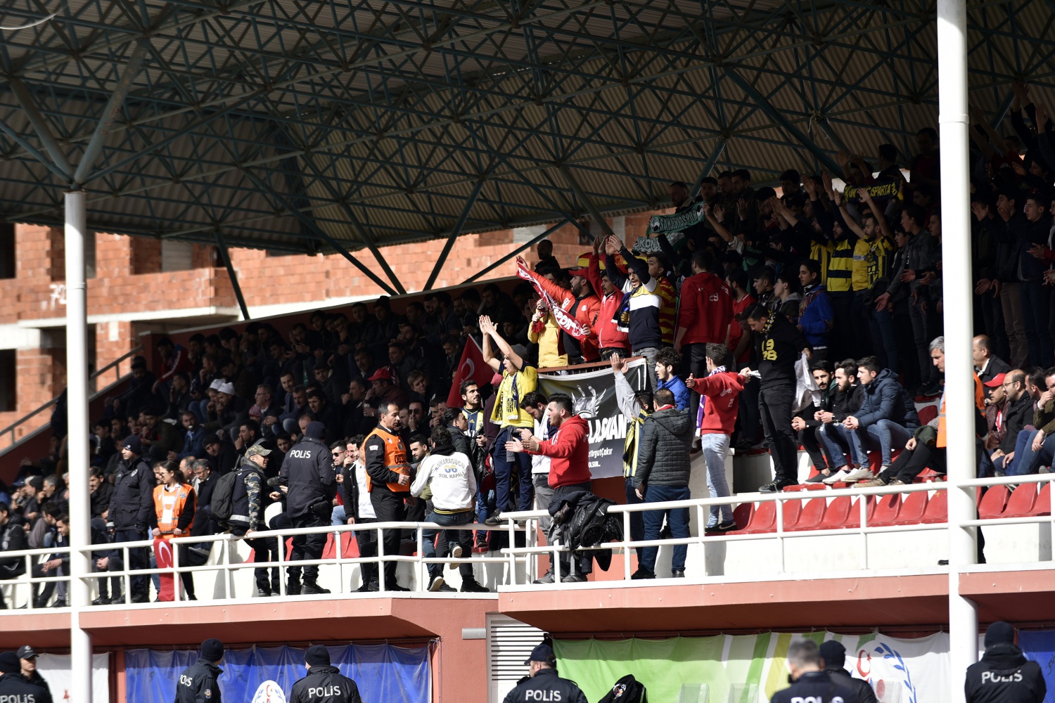 Gümüş 1 puana razı oldu: 0-0 10