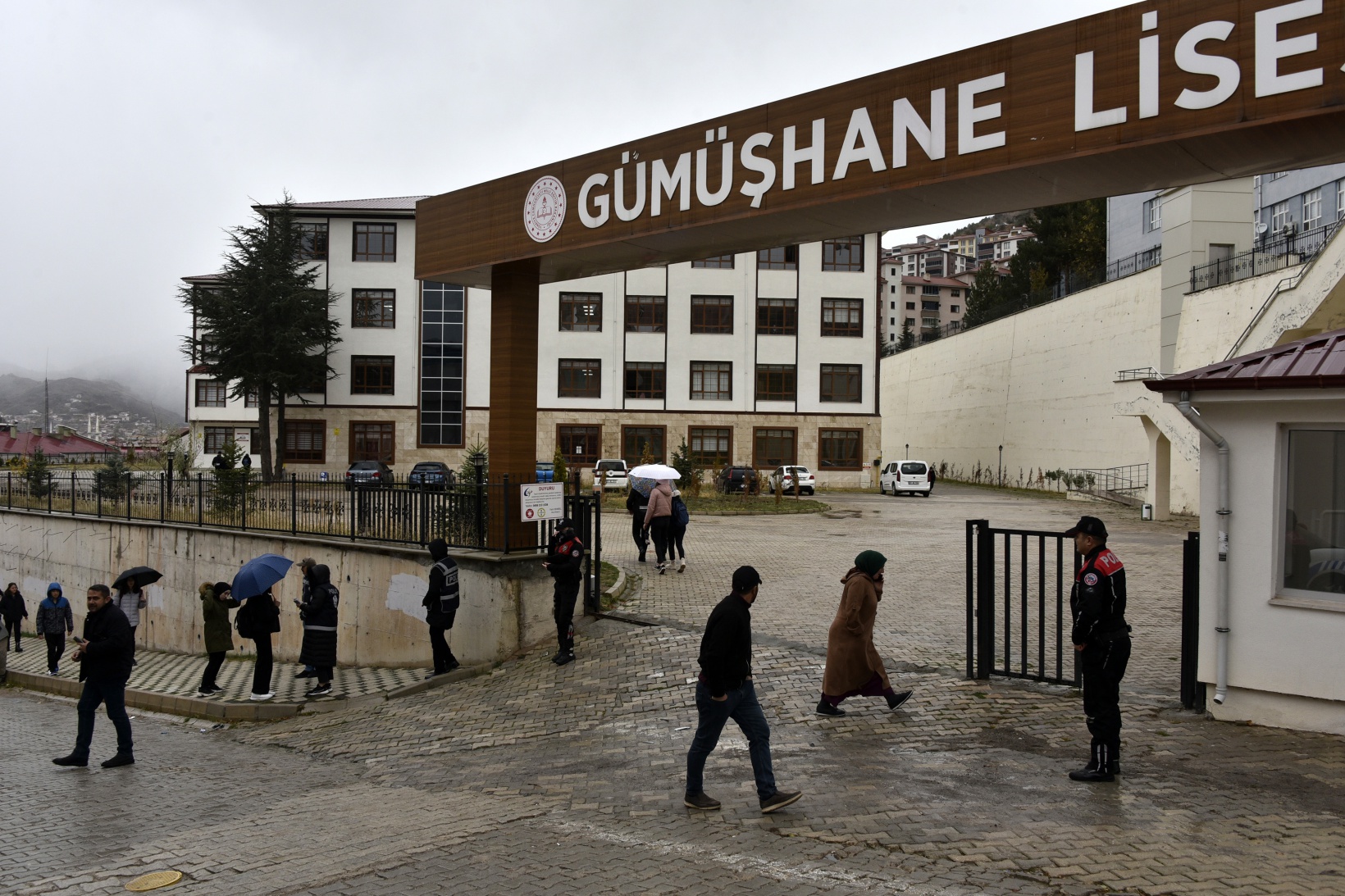 Gümüşhane Emniyetinin asayiş uygulamaları devam ediyor 14