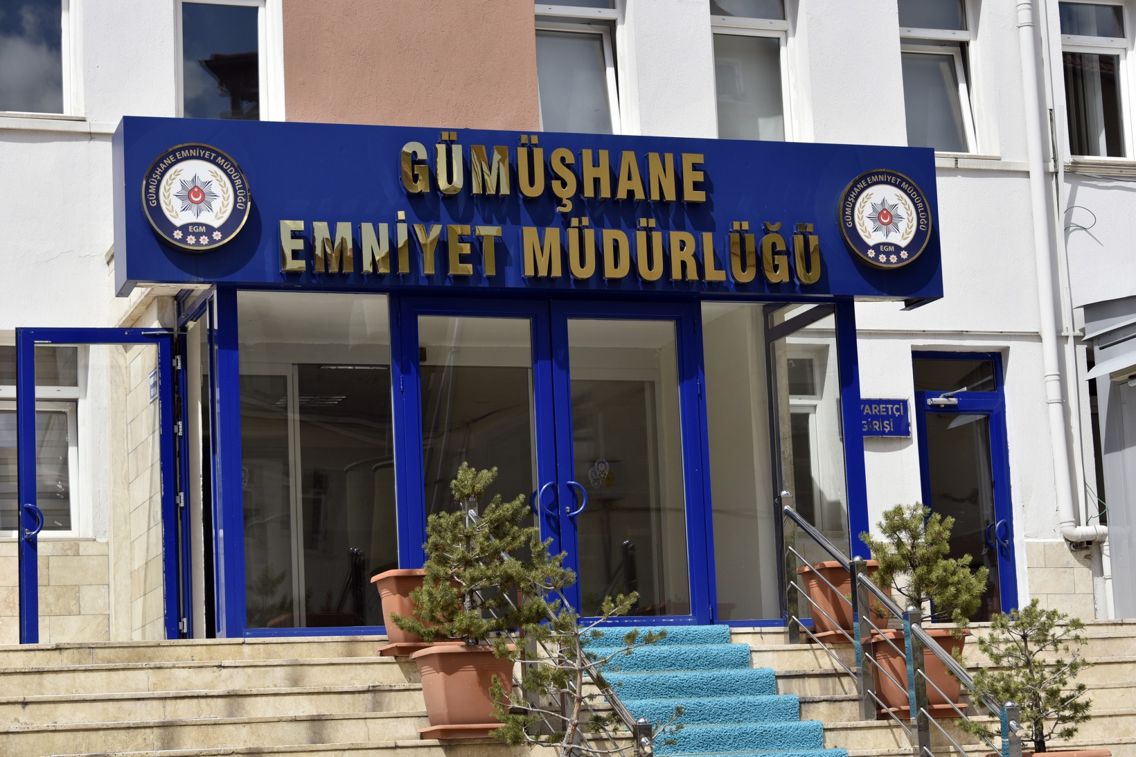 Gümüşhane Emniyeti telefon dolandırıcısını kıskıvrak yakaladı 6