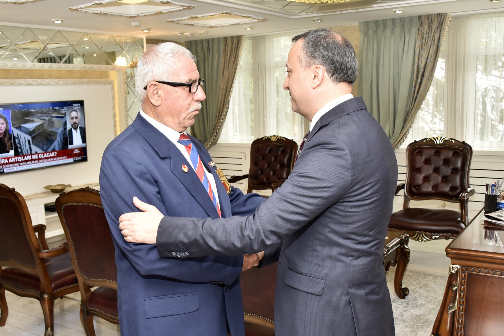 Gümüşhane’de Kıbrıs Gazileri madalyalarını aldı 2