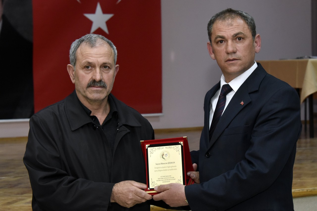 Gümüşhane’de İşaret Dili Kursu Sertifika Töreni Yapıldı 20