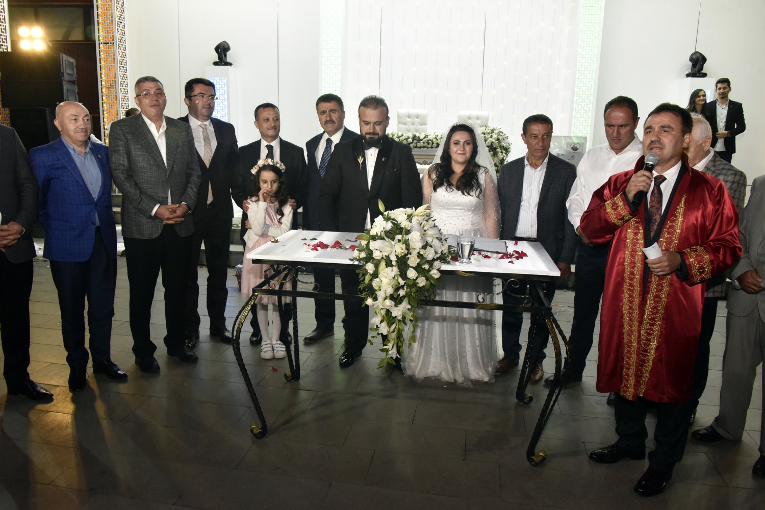 Başkan Çimen kızının nikahını kıydı 17