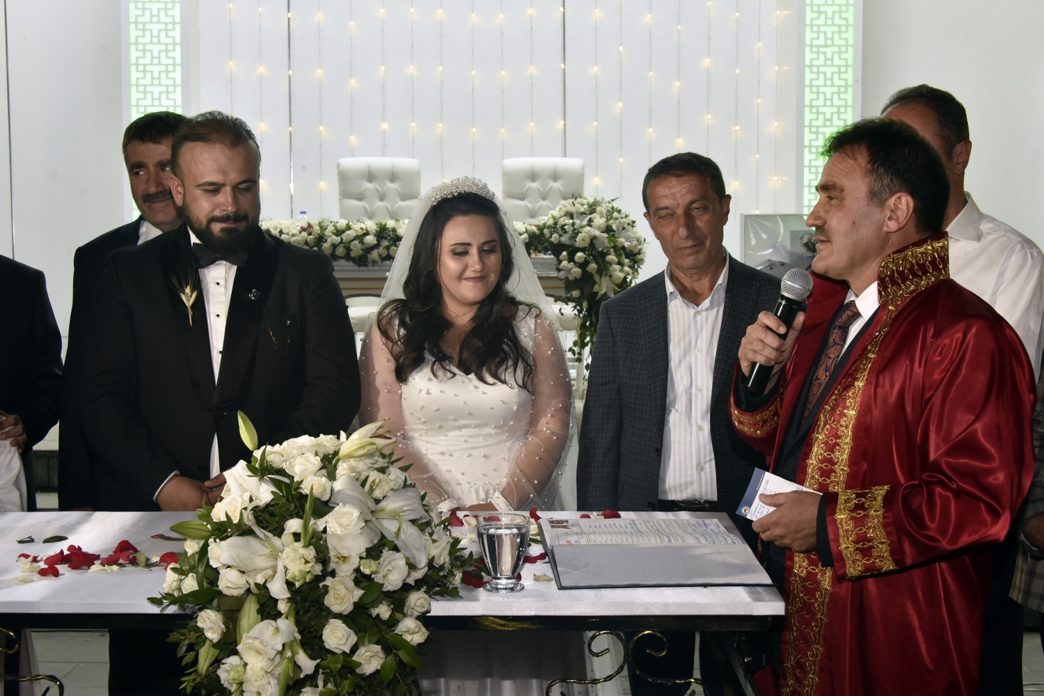 Başkan Çimen kızının nikahını kıydı 1