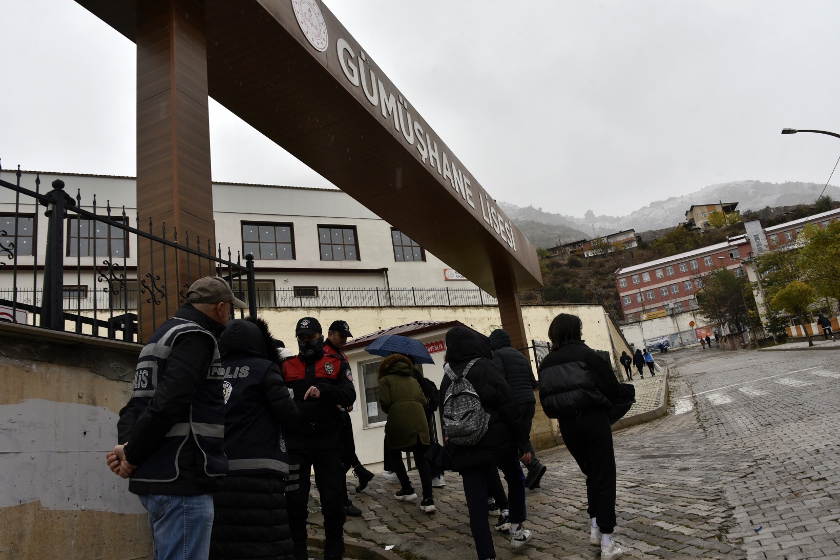 Gümüşhane Emniyetinin asayiş uygulamaları devam ediyor 17