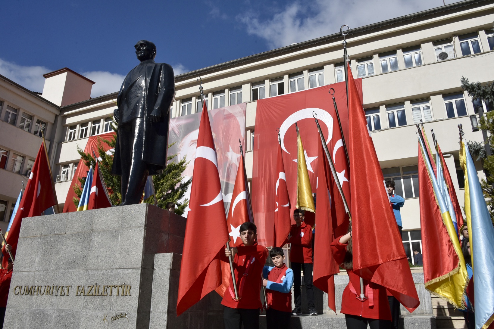 Cumhuriyet Bayramı kutlamaları başladı 10