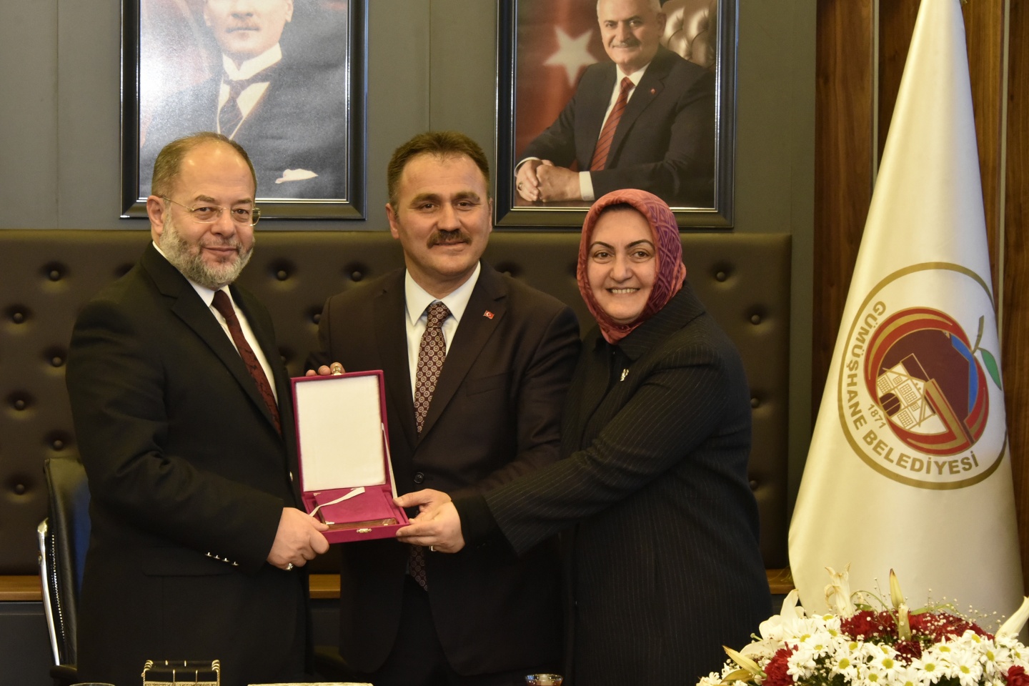 İlk dersi Başbakan Yardımcısı Akdağ verdi 8