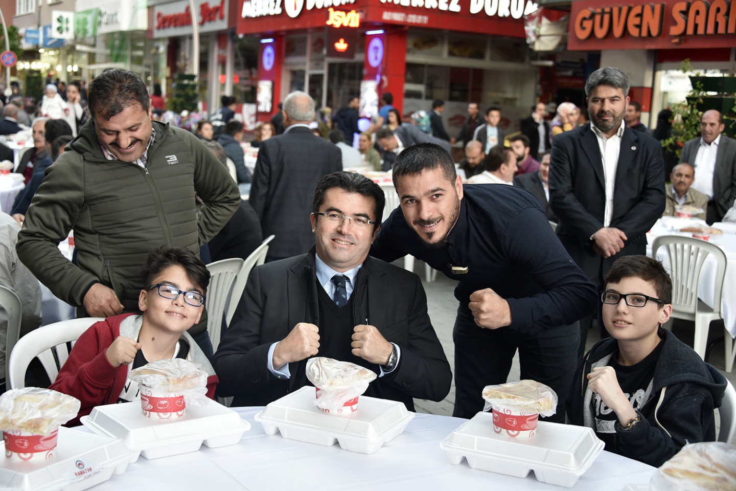 Gümüşhane’de sokak iftarı 17