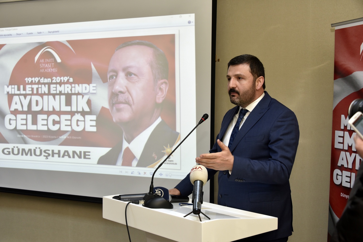 İlk dersi Başbakan Yardımcısı Akdağ verdi 13