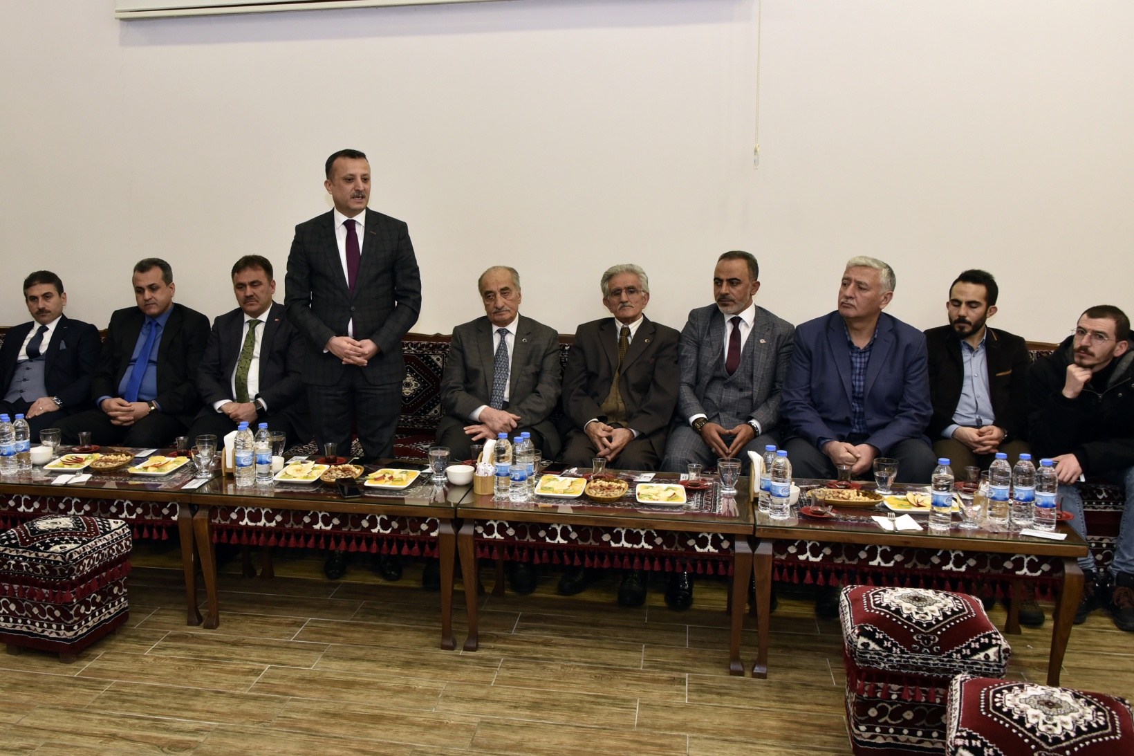 Gümüşhane’de mülki amirler ve gazeteciler buluştu 4